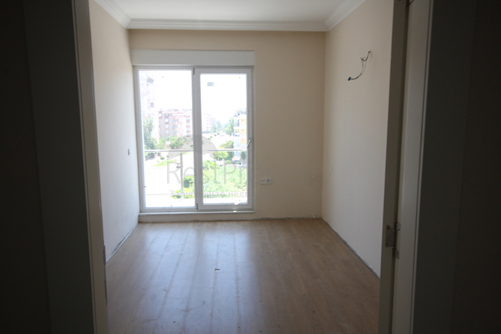 شقق ضمن مجمع سكني قيد الإنشاء في منطقة لارا – أنطاليا 