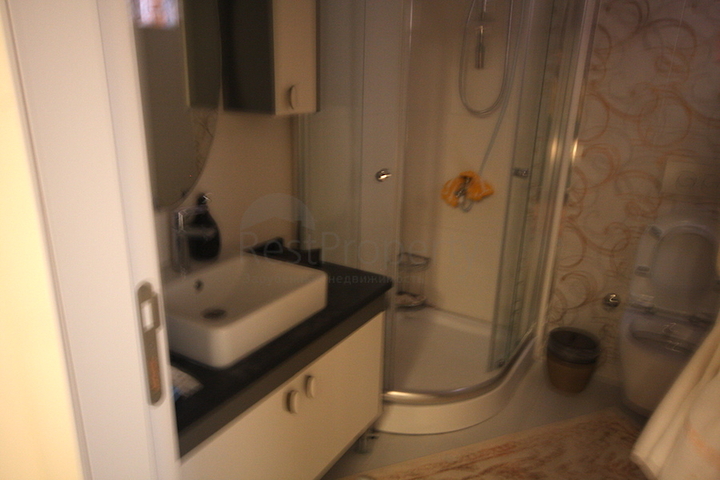 شقق ضمن مجمع سكني قيد الإنشاء في منطقة لارا – أنطاليا 