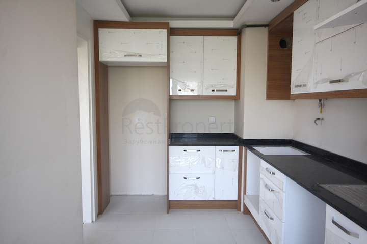 شقق ضمن مجمع سكني قيد الإنشاء في منطقة لارا – أنطاليا 