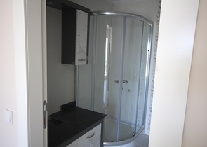 شقق ضمن مجمع سكني قيد الإنشاء في منطقة لارا – أنطاليا 