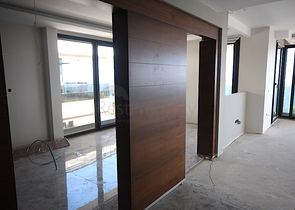 مجمع سكني قيد الإنشاء بإطلالات بحرية في منطقة لارا – أنطاليا