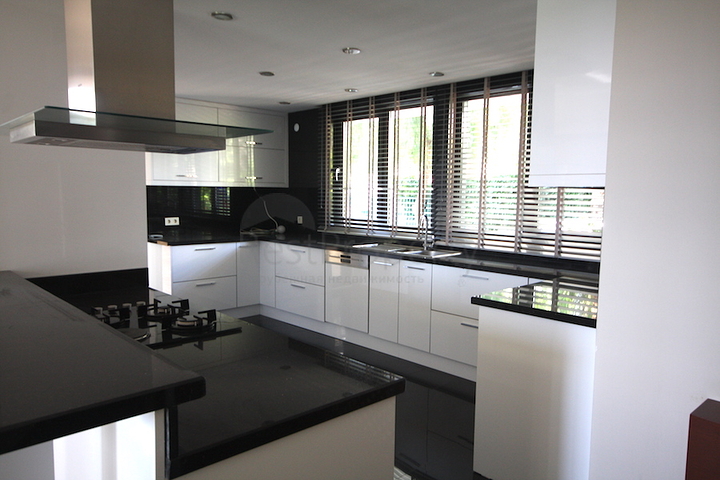 فيلا منفصلة في وسط منطقة لارا – أنطاليا 