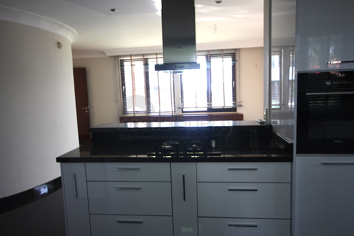 فيلا منفصلة في وسط منطقة لارا – أنطاليا 