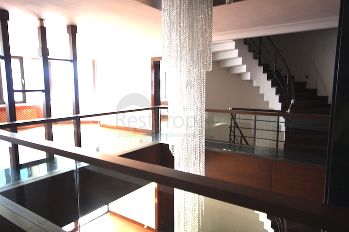 فيلا منفصلة في وسط منطقة لارا – أنطاليا 