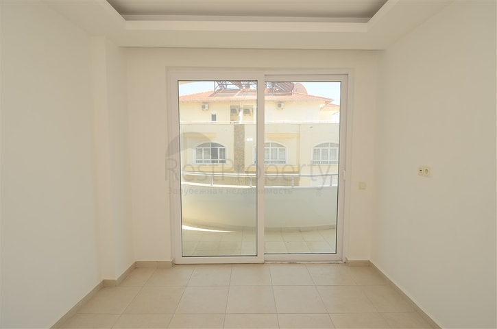 شقق على مسافة قريبة من البحر في منطقة محمود لار – ألانيا 