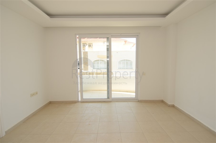 شقق على مسافة قريبة من البحر في منطقة محمود لار – ألانيا 