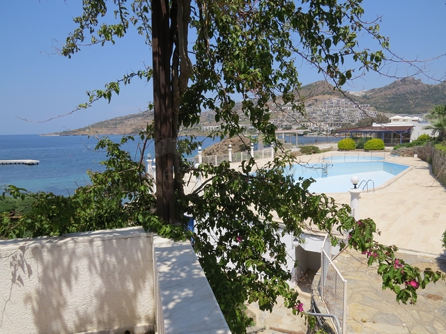 بنتهاوس في مجمع سكني على الخط الاول من البحر , مع شاطئ خاص في يالكافاك ,بودروم