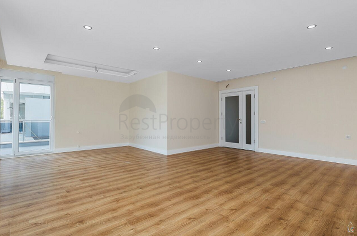 شقق ضمن مجمع سكني حديث وسط مدينة انطاليا