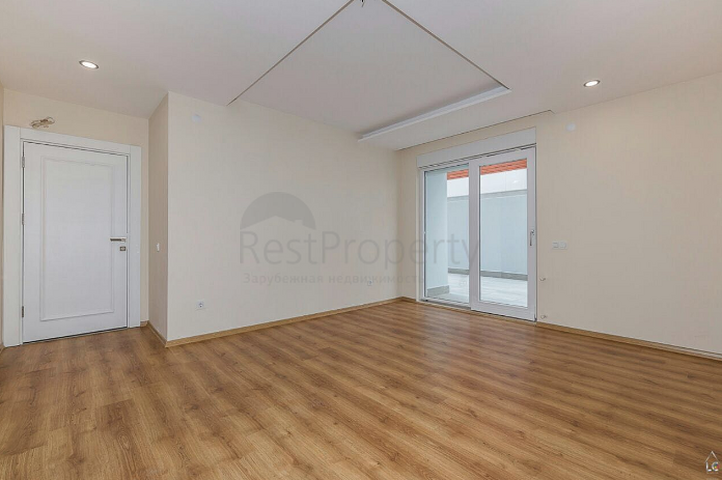 شقق ضمن مجمع سكني حديث وسط مدينة انطاليا