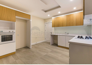 شقق ضمن مجمع سكني حديث وسط مدينة انطاليا