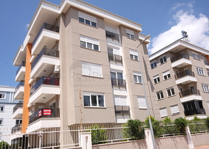 شقق ضمن مجمع سكني في مركز مدينة أنطاليا 