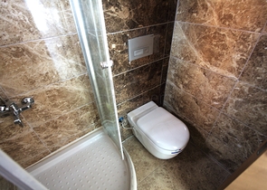 شقق ضمن مجمع سكني في مركز مدينة أنطاليا 