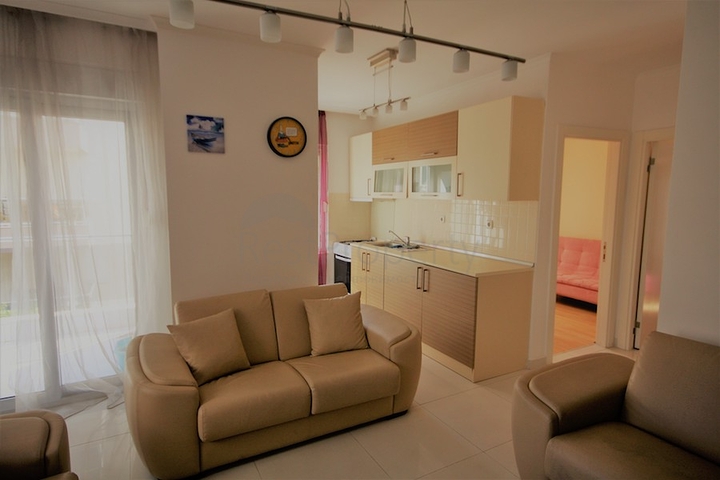 شقة مفروشة ضمن حي ليمان من منطقة كونيالتي – انطاليا 