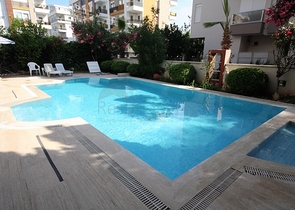 شقة مفروشة ضمن حي ليمان من منطقة كونيالتي – انطاليا 