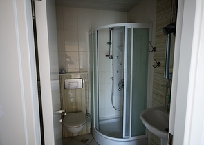 شقة مفروشة ضمن حي ليمان من منطقة كونيالتي – انطاليا 