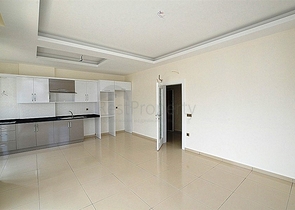 مجمع حديث على ساحل المتوسط في منطقة محمود لار – ألانيا 