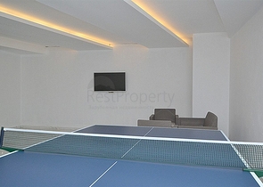 مجمع حديث على ساحل المتوسط في منطقة محمود لار – ألانيا 