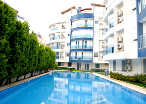 شقة مفروشة ضمن حي ليمان من منطقة كونيالتي – أنطاليا 