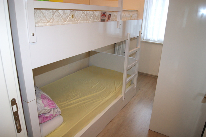 شقة مفروشة بتخطيط 2+1 ضمن حي ليمان من منطقة كونيالتي – أنطاليا