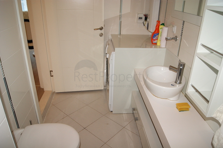 شقة مفروشة بتخطيط 2+1 ضمن حي ليمان من منطقة كونيالتي – أنطاليا