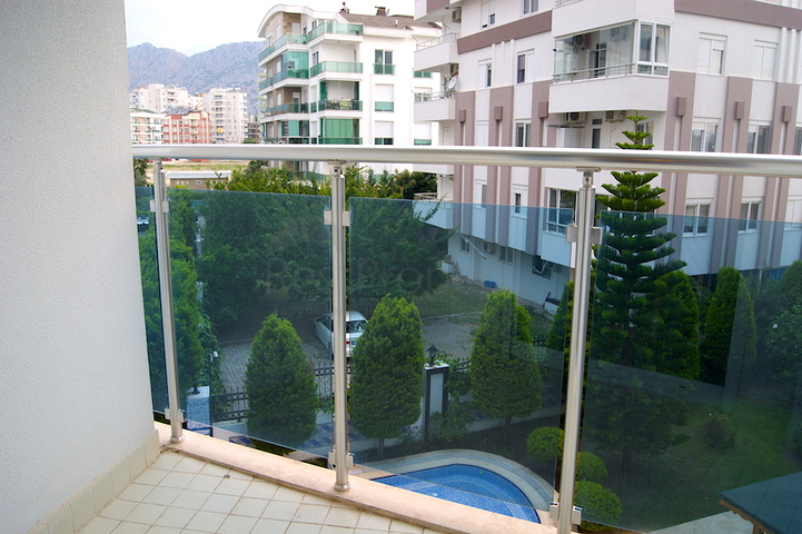 شقة مفروشة بتخطيط 2+1 ضمن حي ليمان من منطقة كونيالتي – أنطاليا