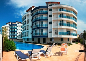 شقة مفروشة بتخطيط 2+1 ضمن حي ليمان من منطقة كونيالتي – أنطاليا