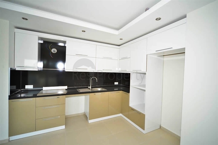 شقة بمناظر طبيعية جبلية في منطقة محمود لار – ألانيا 