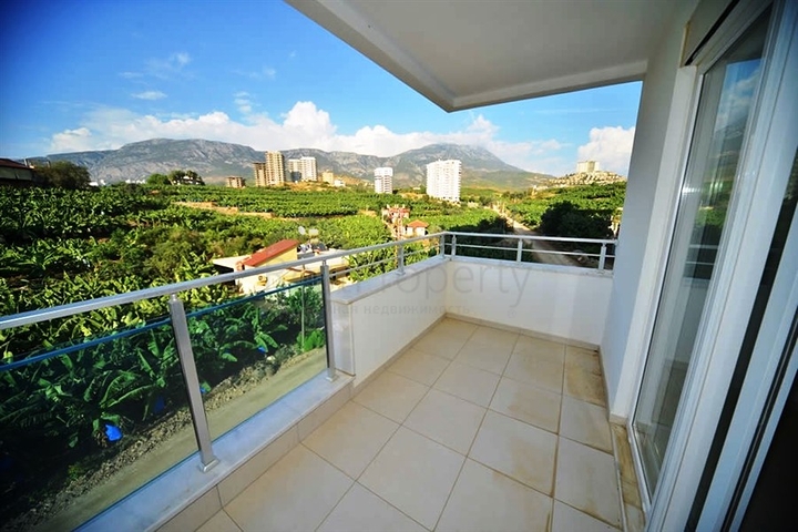 شقة بمناظر طبيعية جبلية في منطقة محمود لار – ألانيا 