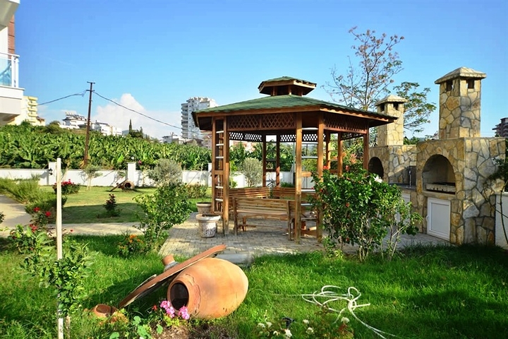 شقة بمناظر طبيعية جبلية في منطقة محمود لار – ألانيا 