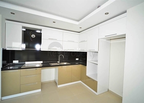 شقة بمناظر طبيعية جبلية في منطقة محمود لار – ألانيا 