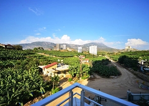 شقة بمناظر طبيعية جبلية في منطقة محمود لار – ألانيا 