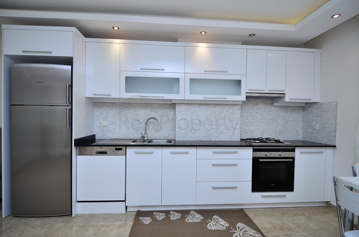 شقق سكنية وسط مركز مدينة ألانيا السياحية