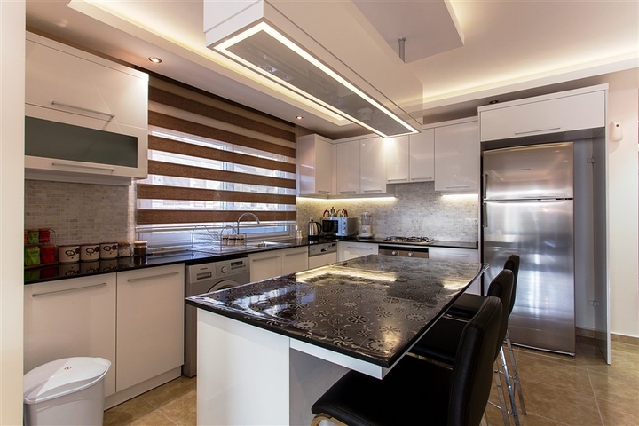 شقق سكنية وسط مركز مدينة ألانيا السياحية