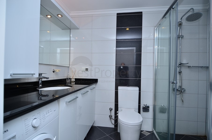 شقق سكنية وسط مركز مدينة ألانيا السياحية