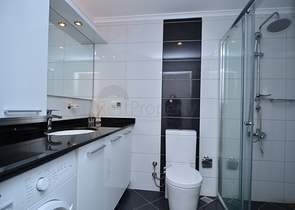 شقق سكنية وسط مركز مدينة ألانيا السياحية