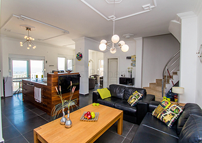 فيلا مميزة بإطلالات ساحرة في مركز ألانيا