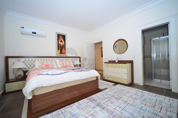 شقة مفروشة بمسافة 25 متر عن شاطئ البحر في منطقة محمود لار – ألانيا