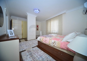 شقة مفروشة بمسافة 25 متر عن شاطئ البحر في منطقة محمود لار – ألانيا