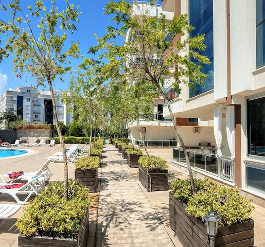 شقة مفروشة ضمن مجمع سكني مميز في منطقة كونيالتي – أنطاليا