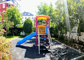 شقة مفروشة ضمن مجمع سكني مميز في منطقة كونيالتي – أنطاليا