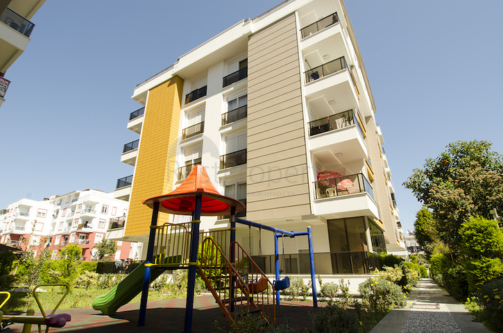 شقة مفروشة بتخطيط 2+1 في منطقة ليمان – أنطاليا 