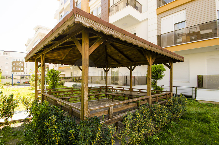 شقة مفروشة بتخطيط 2+1 في منطقة ليمان – أنطاليا 