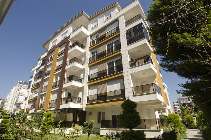 شقة مفروشة بتخطيط 2+1 في منطقة ليمان – أنطاليا 