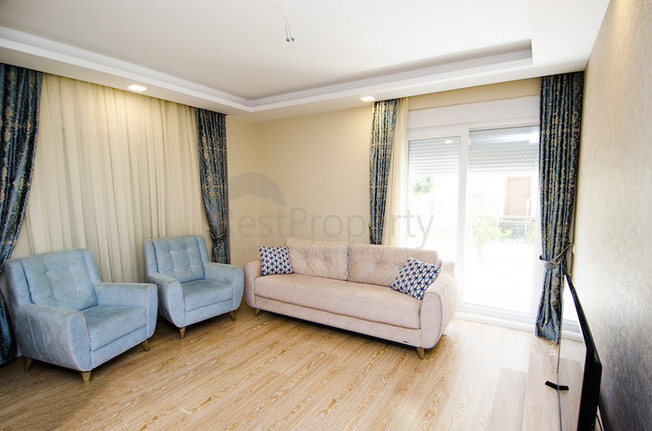 شقة مفروشة بتخطيط 2+1 في منطقة ليمان – أنطاليا 