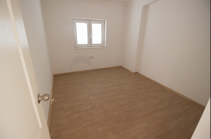 فيلا مميزة ضمن أحد المجمعات السكنية في منطقة بيليك