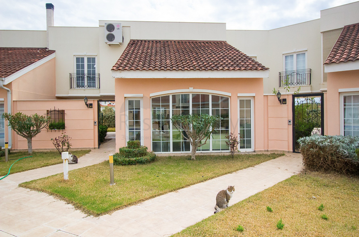 فيلا مميزة ضمن أحد المجمعات السكنية في منطقة بيليك