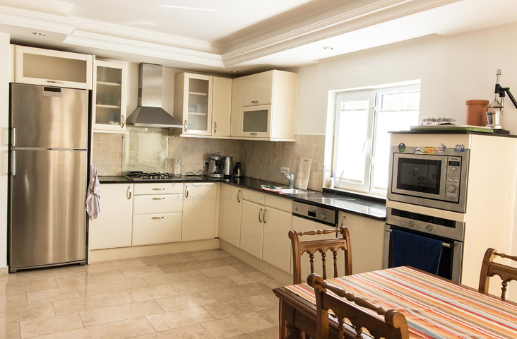 فيلا منفصة مفروشة في منطقة بيليك