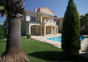 فيلا منفصة مفروشة في منطقة بيليك