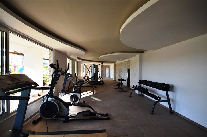 شقة بإطلالة بحرية مميزة في منطقة كاستل – ألانيا