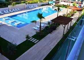 شقة بإطلالة بحرية مميزة في منطقة كاستل – ألانيا